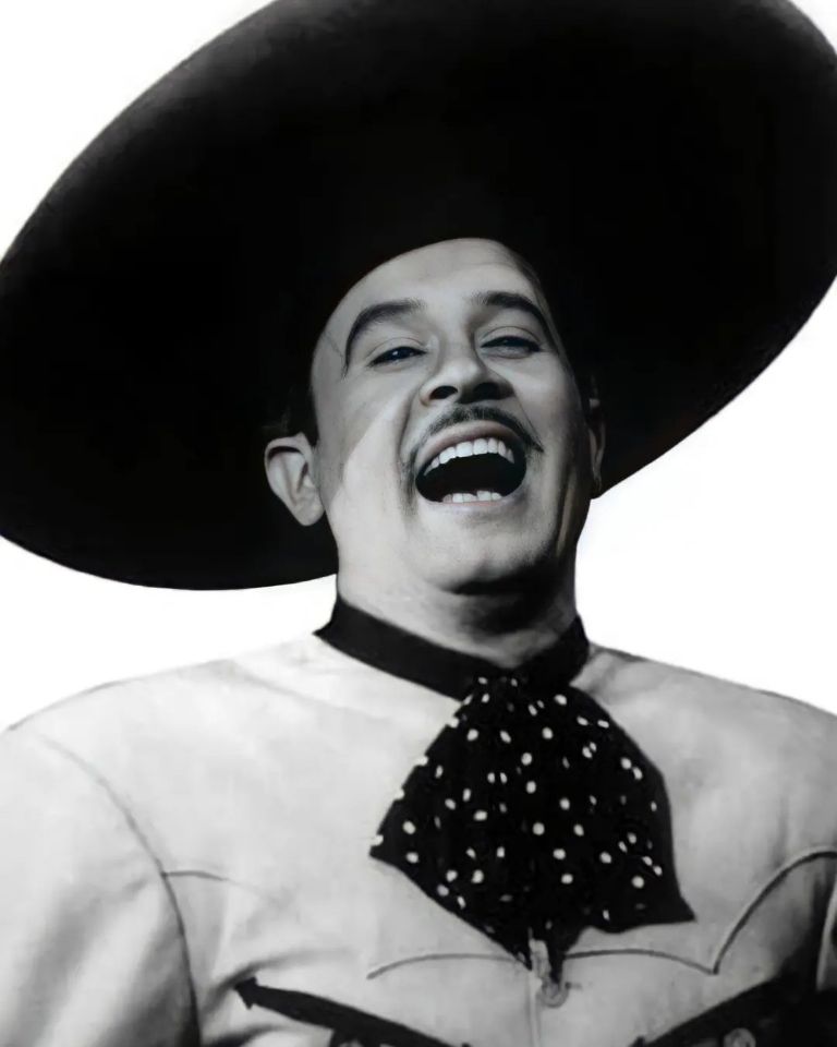 Luis Miguel trató de hacer suya la canción Amorcito Corazón de Pedro Infante pero no lo logró