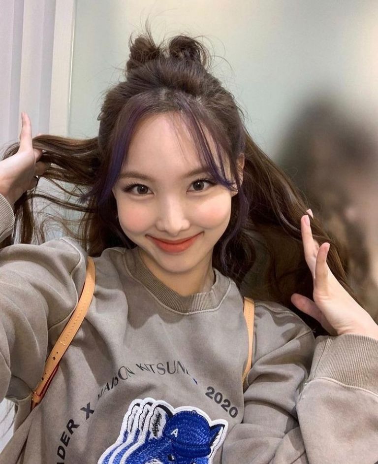 Nayeon TWICE rutina cintura abdomen plano