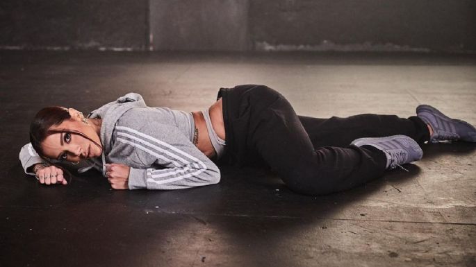 5 ejercicios que debes hacer para tonificar y levantar los glúteos como Anitta