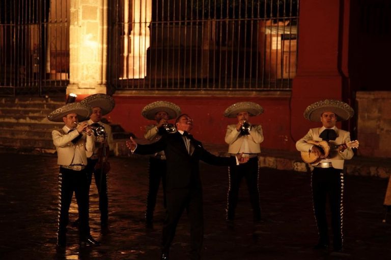 Luis MIguel demostró ser el mejor con mariachi gracias a la canción La Bikina