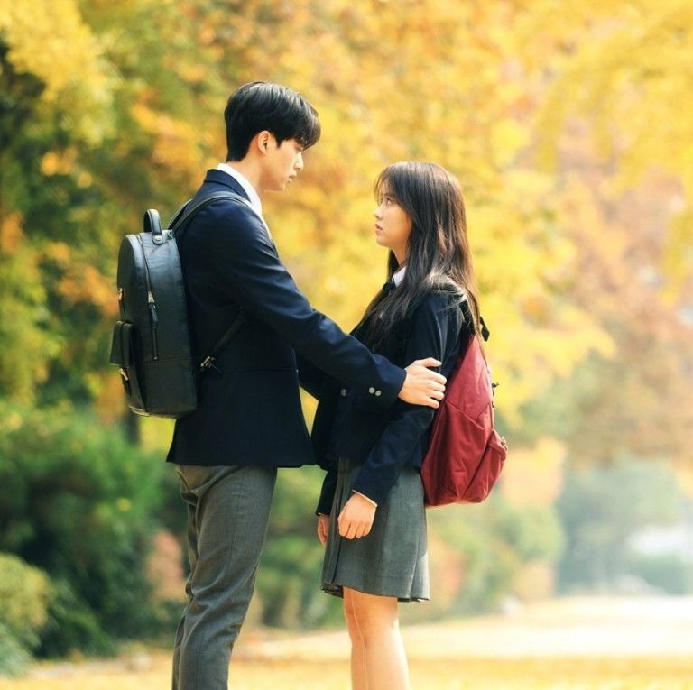 doramas coreanos mano romance besos