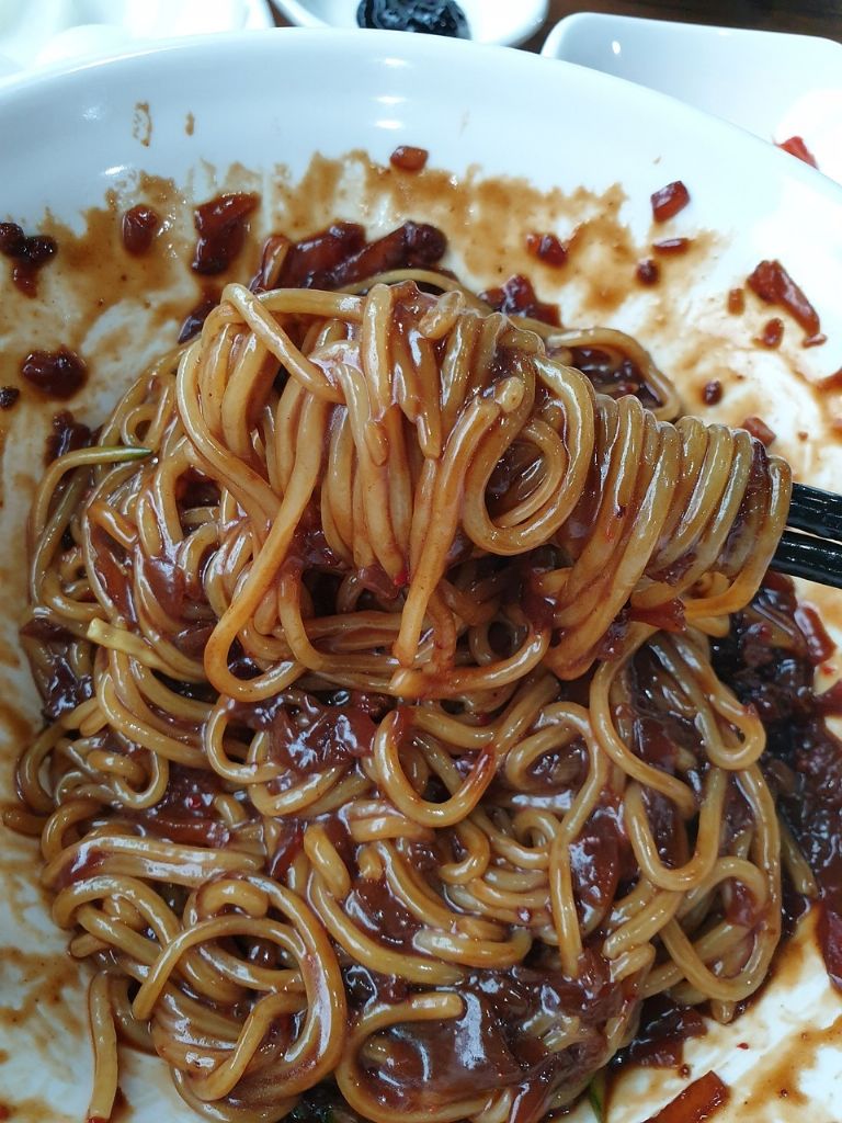 Así es cómo debes hacer la receta para el jajangmyeon