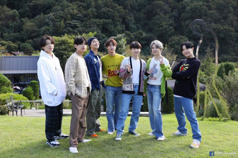 Dedícale este 10 de mayo la canción de BTS Home a tu mamá