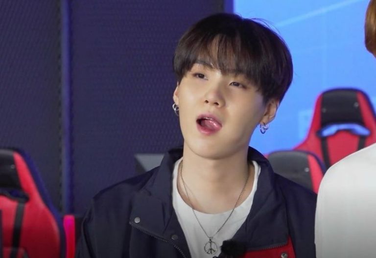 La sexy manía de Suga con la lengua run bts