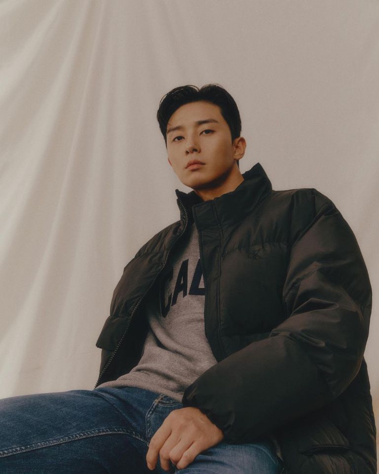 El actor de doramas Park Seojoon ha demostrado ser el novio perfecto de los kdramas