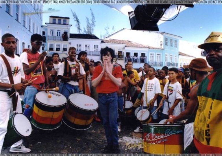 El video de la canción They dont care about us de Michael Jackson fue posible gracias a los capos de Brasil