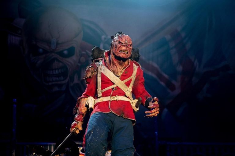 Cuál es el significado en español de la banda Iron Maiden