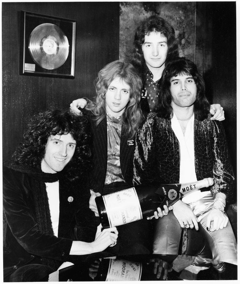 Queen es una de las bandas de rock que sufrió censura y esta canción fue prohibida
