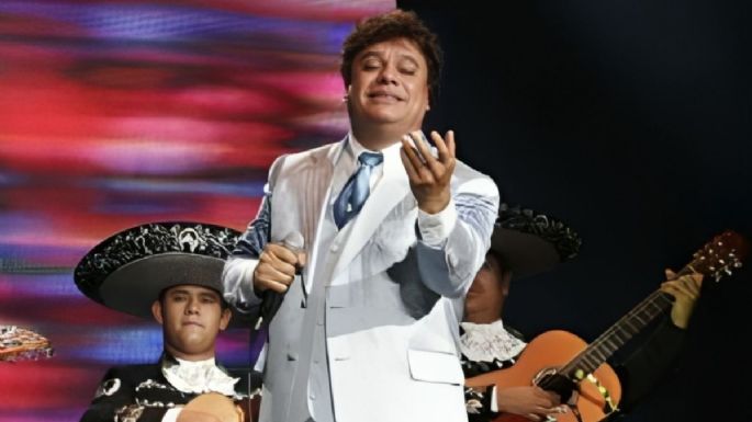 5 canciones de Juan Gabriel con mariachi para llorar a moco tendido