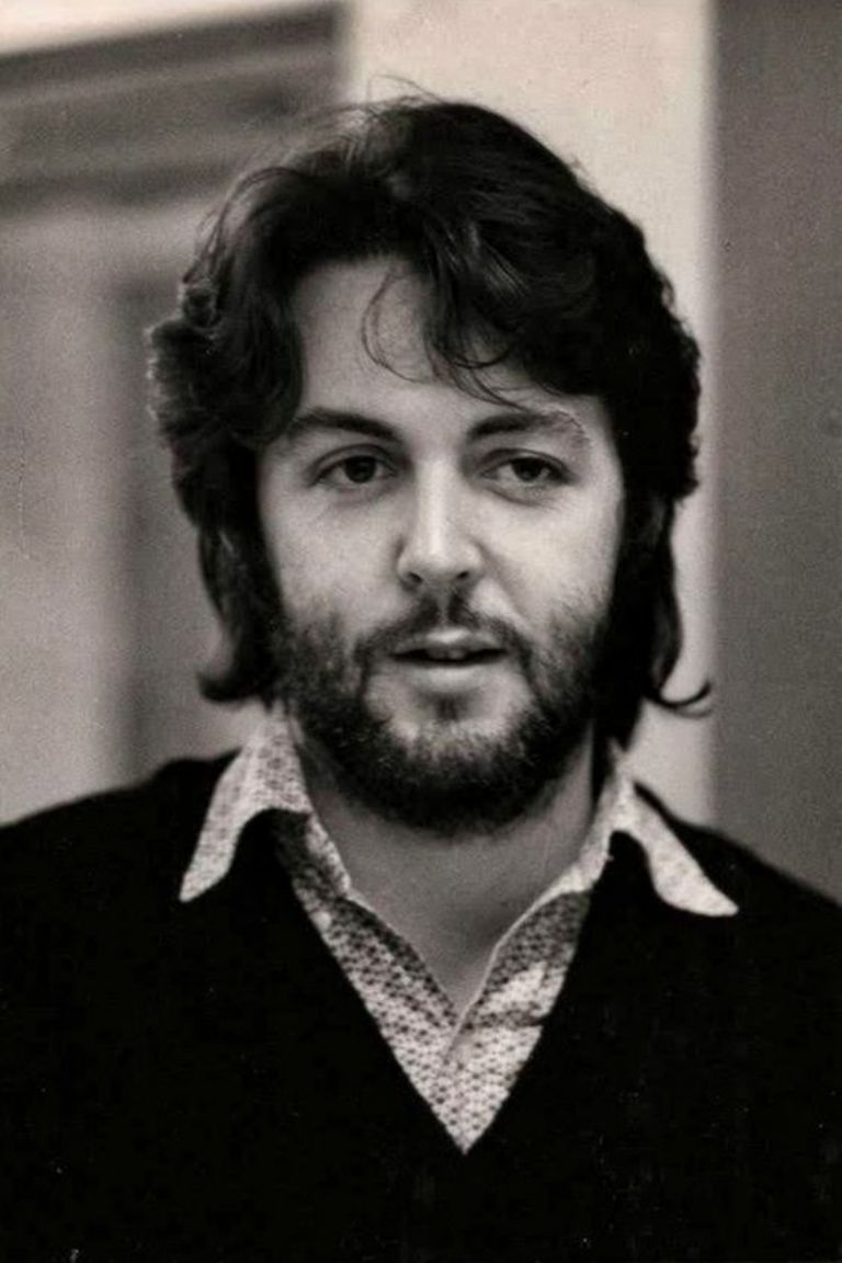 Paul McCartney demostró ser el más guapo de The Beatles con estas fotos de joven