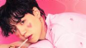7 fotos de Suga de BTS usando rosa que lo hacen ver como una fresita