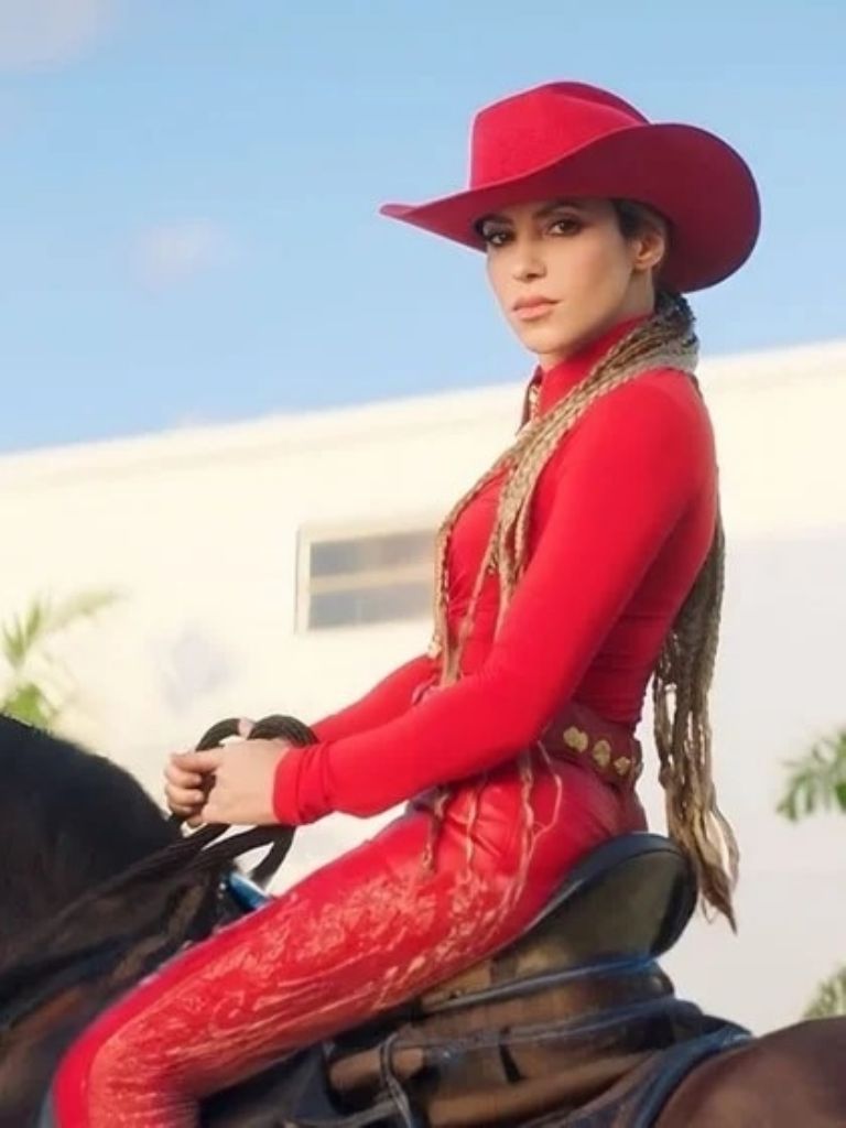 Shakira El jefe lili melgar historia 