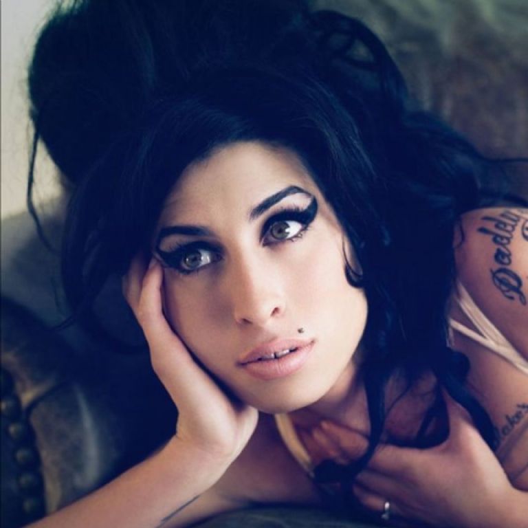 Amy Winehouse canción dolorosa