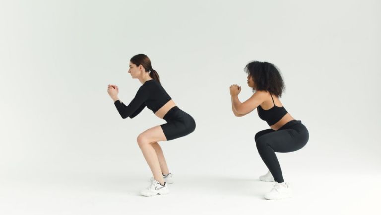 Qué ejercicios puede hacer una mujer para bajar de peso