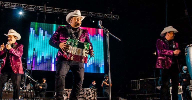 cardenales de nuevo leó en concierto