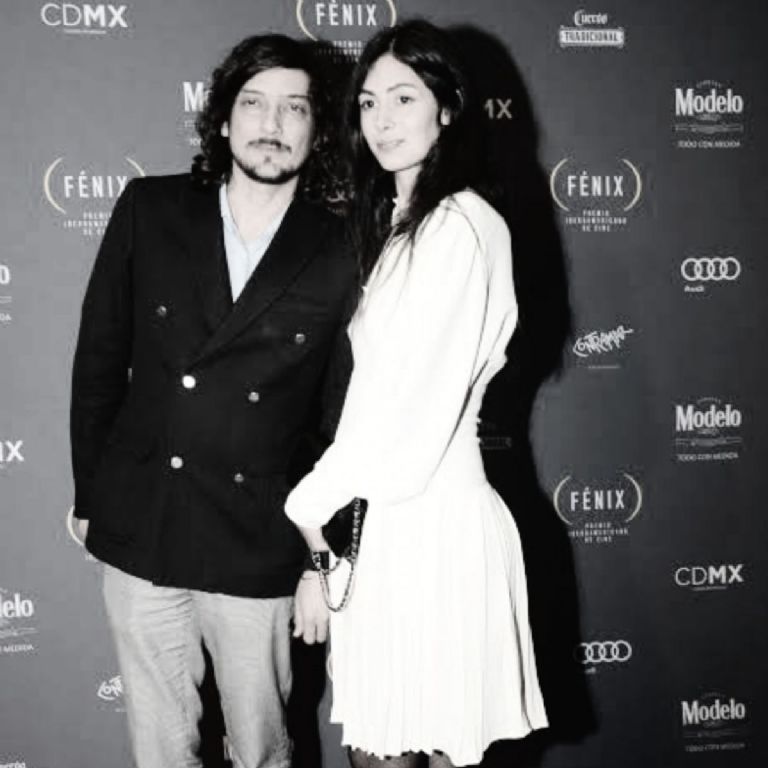 quien es la esposa de leon larregui 