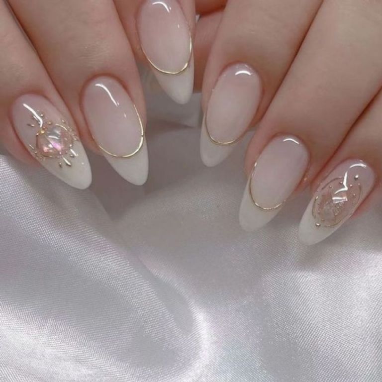 diseños de uñas blancos como actrices de doramas coreanos