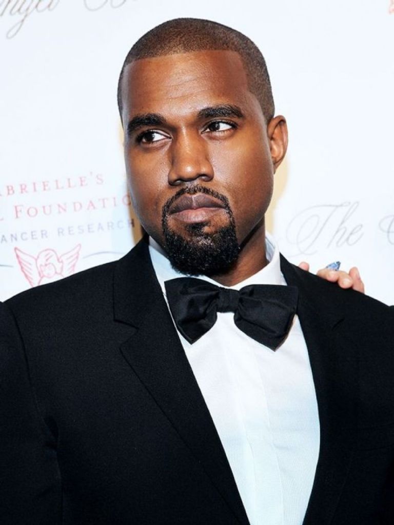 Kanye West vive demanda por acoso por parte de su exasistente qué hizo Ye