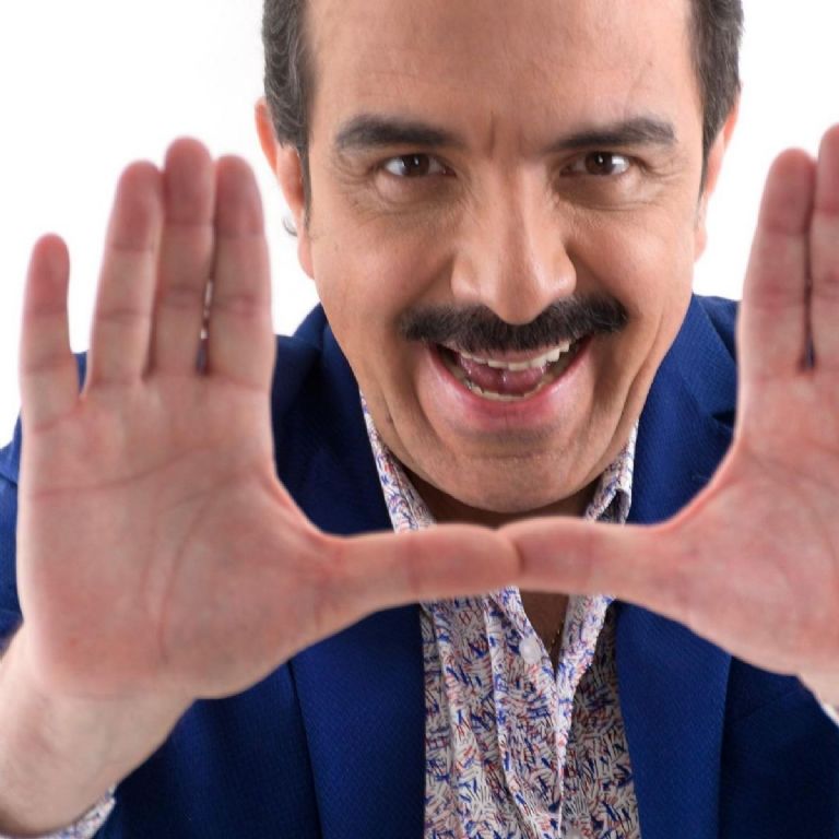 Qué tiene que ver Gustavo Munguía con la canción del programa de Televisa La Hora Pico