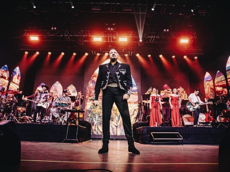 Estatura de Pepe Aguilar en la vida real