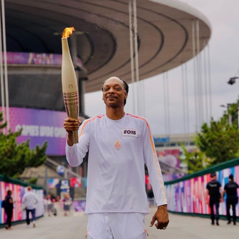 que artistas cantan en la clausura de los juegos olimpicos 2024