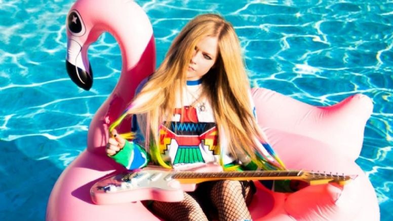 Avril Lavigne presume su belleza y juventud en Instagram (FOTOS)