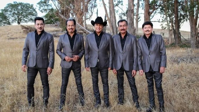 Los Tigres del Norte y la historia de la bala que comenzó su carrera en la música