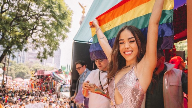 Danna Paola se convirtió en la reina de la Marcha LGBT en CDMX y estas fotos y videos lo demuestran